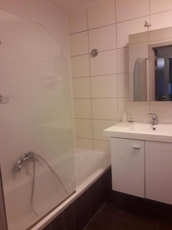 Hotel La Louve La Louvière Екстериор снимка