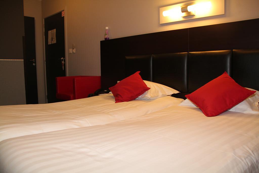 Hotel La Louve La Louvière Екстериор снимка