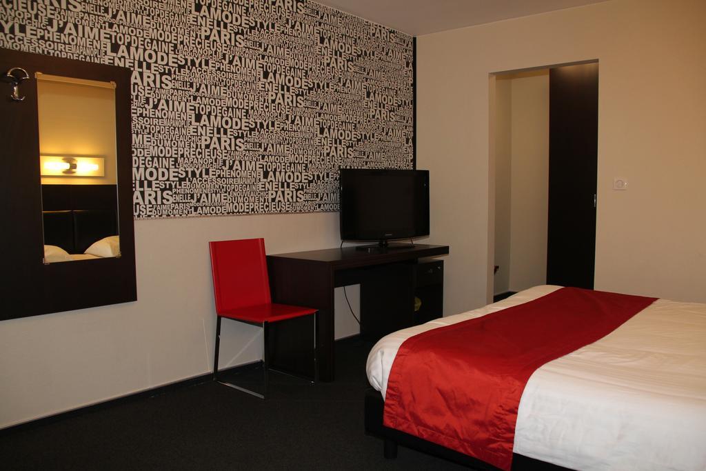 Hotel La Louve La Louvière Екстериор снимка